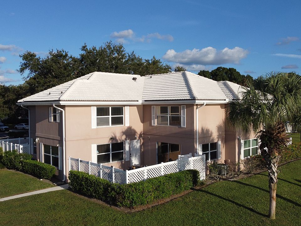 1st image of 1912 Stratford Way
