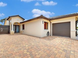 15416 SW 95th Ln, Miami, FL 33196