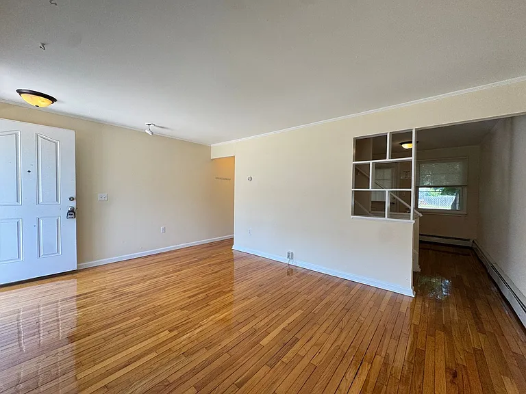1 Savin Ct — Photo 8