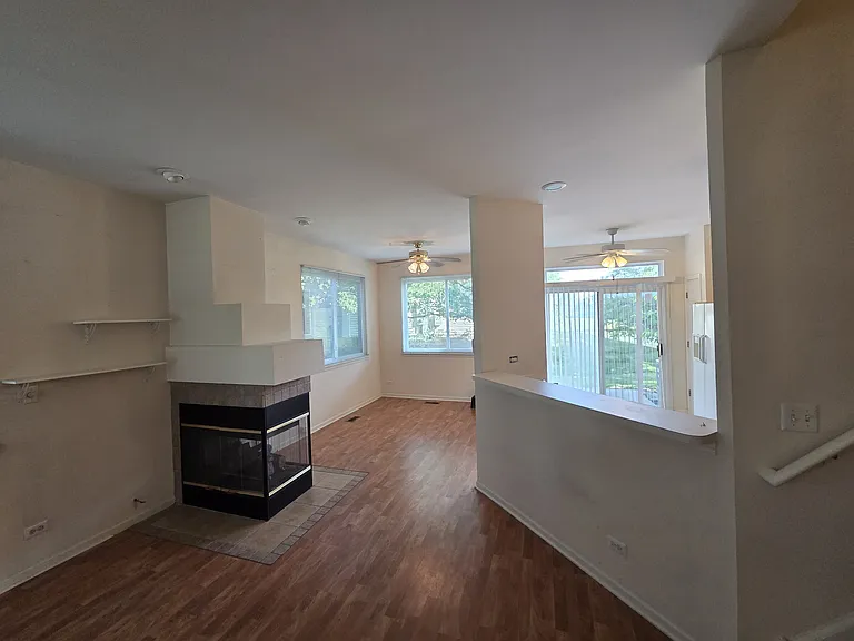 3091 Autumn Lake Dr — Photo 17