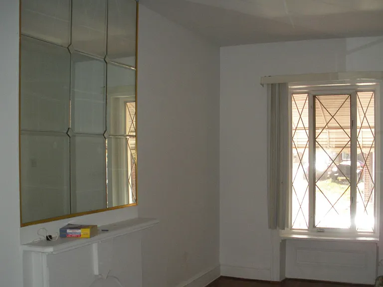 1613 Fontain St — Photo 7