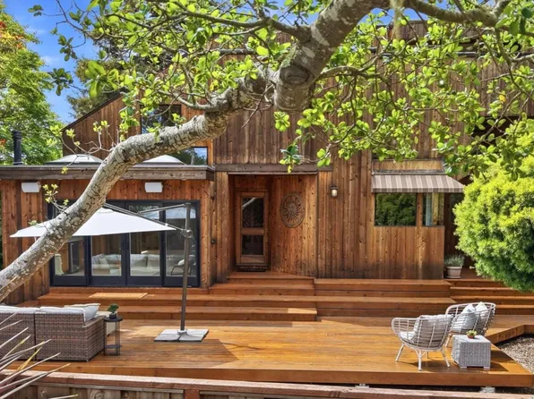 328 Cliff Dr, Aptos, CA 95003