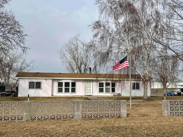 52704 E Christy Rd, Plymouth, WA 99346