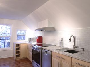 403 Woodbine Ave #4, Toronto, ON M4L3P7