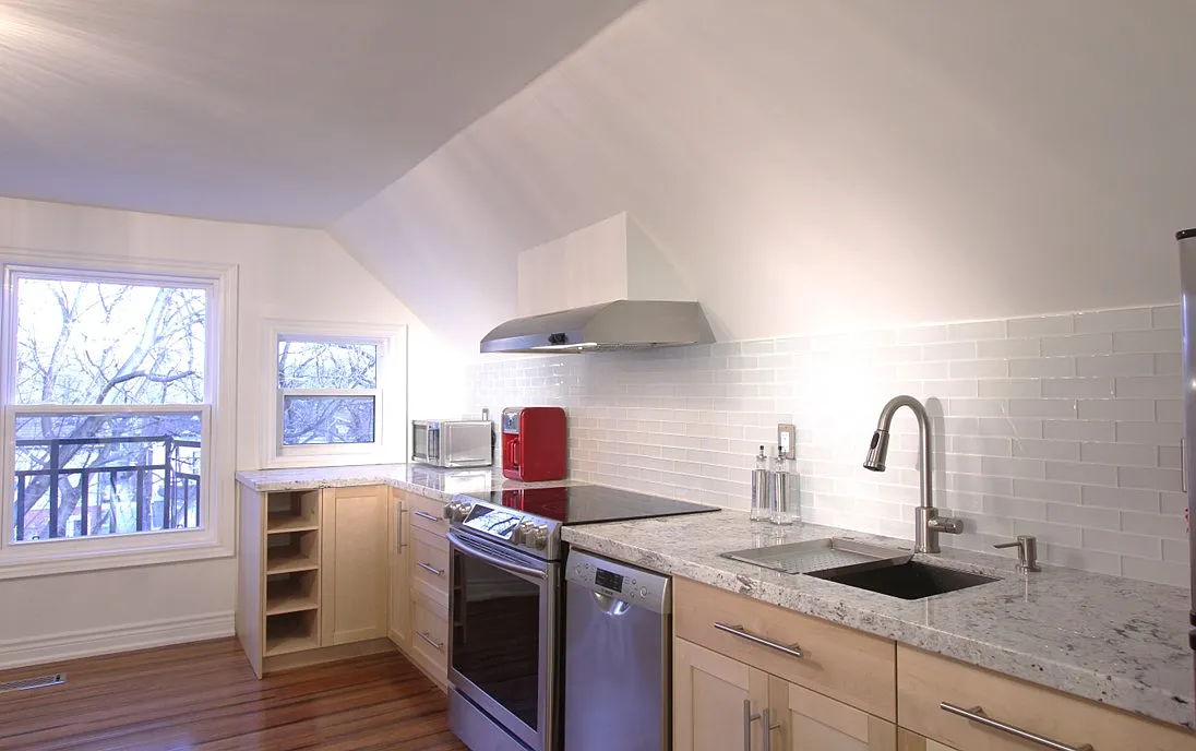 403 Woodbine Ave #4 photo 1