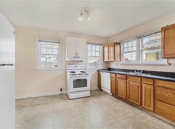4th image of 5118 Forest Ave