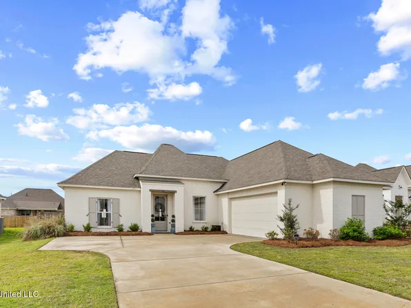633 Peregan St, Canton, MS 39046