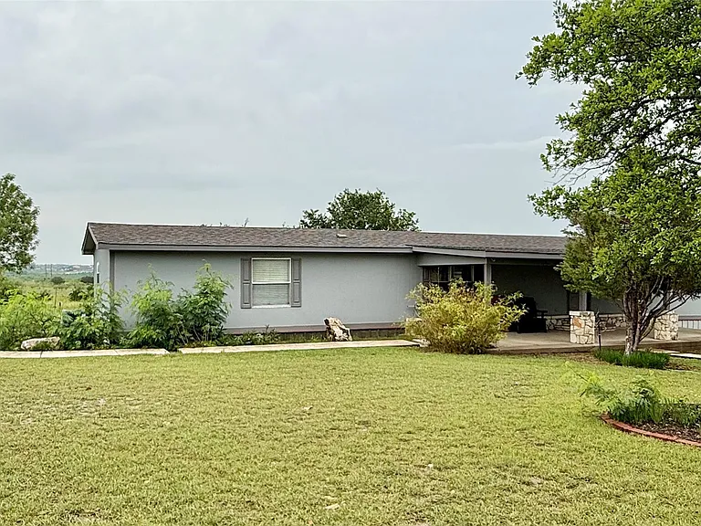 3075 FM 2001 — Photo 1