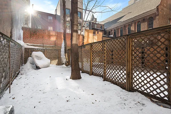 Rented by Cooper & Cooper Real Estate | media 14