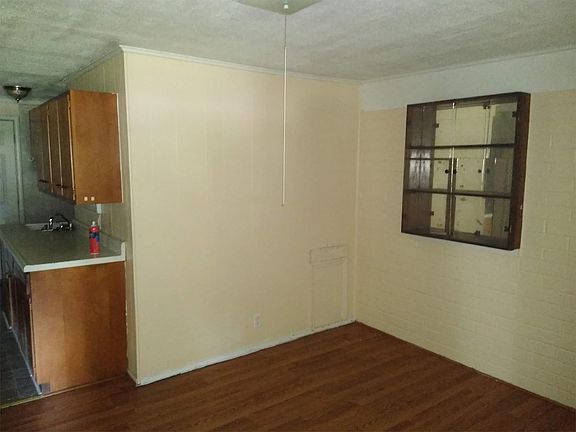 2nd image of 3845 N Sadlier Dr