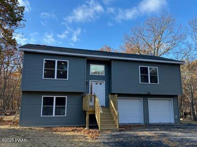 240 Mountain Top Dr, Dingmans Ferry, PA, 18328