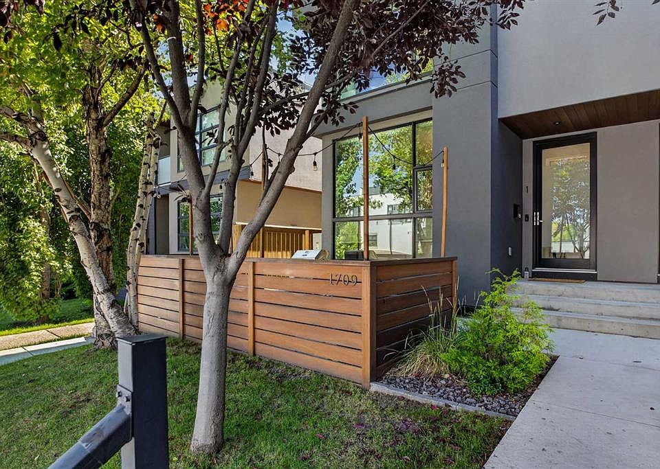 1st image of 1709 N 36th Ave SW #1