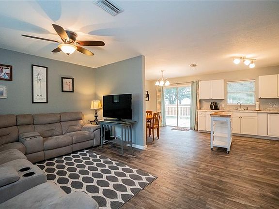 3rd image of 565 Corto Andra St