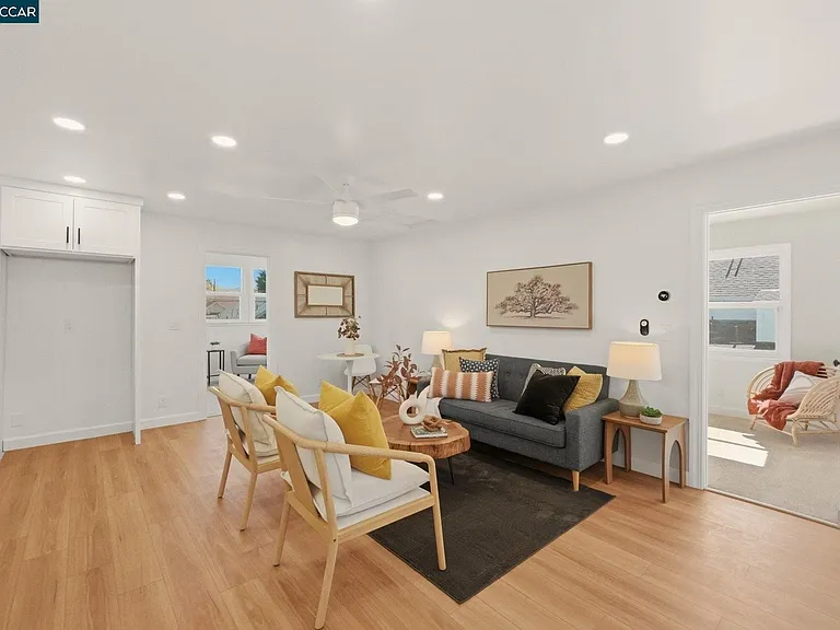 3214 California St #2 — Photo 8