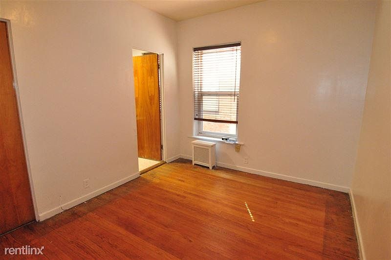 1st image of 5100 S Greenwood Ave #1