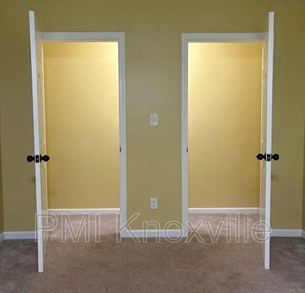 2340 Boxwood Ln — Photo 13