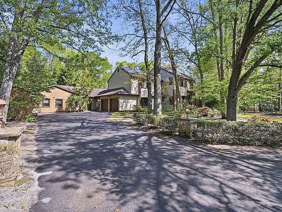3rd image of 22 Schooner Landing Rd
