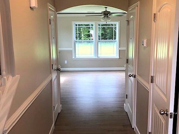 4th image of 138 Steuer Place Dr