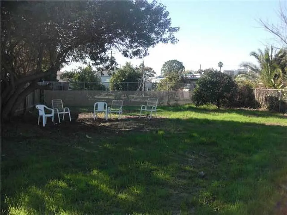 4 bed, 1927 sqft, $6,200 — Photo 2
