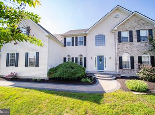 201 White Pine Ct, Bear, DE 19701