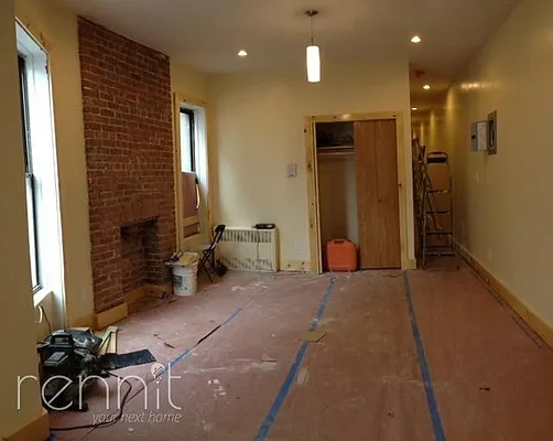 Rented by Rennit Inc. | media 40