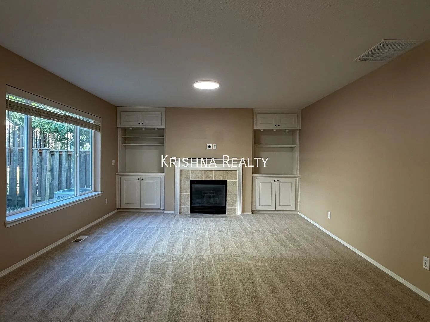 Beautiful 3 BD | 2.5 BA Single-Family Home | Corner Lot | Arbor Ridge Community | Spectacular Loc... — Photo 3