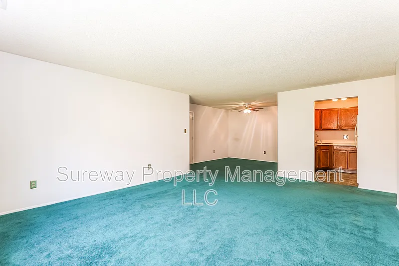 2 bed, 2.0 bath, 1008 sqft, $1,900 — Photo 4