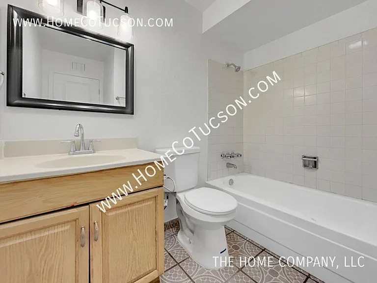 5950 S Liberty Ave — Photo 23