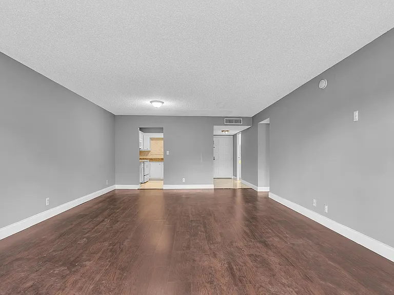 5961 N Falls Circle Dr #309 — Photo 43
