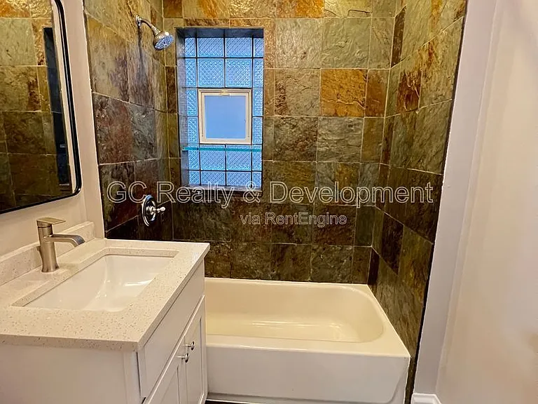 1439 N Artesian Ave #1 — Photo 16