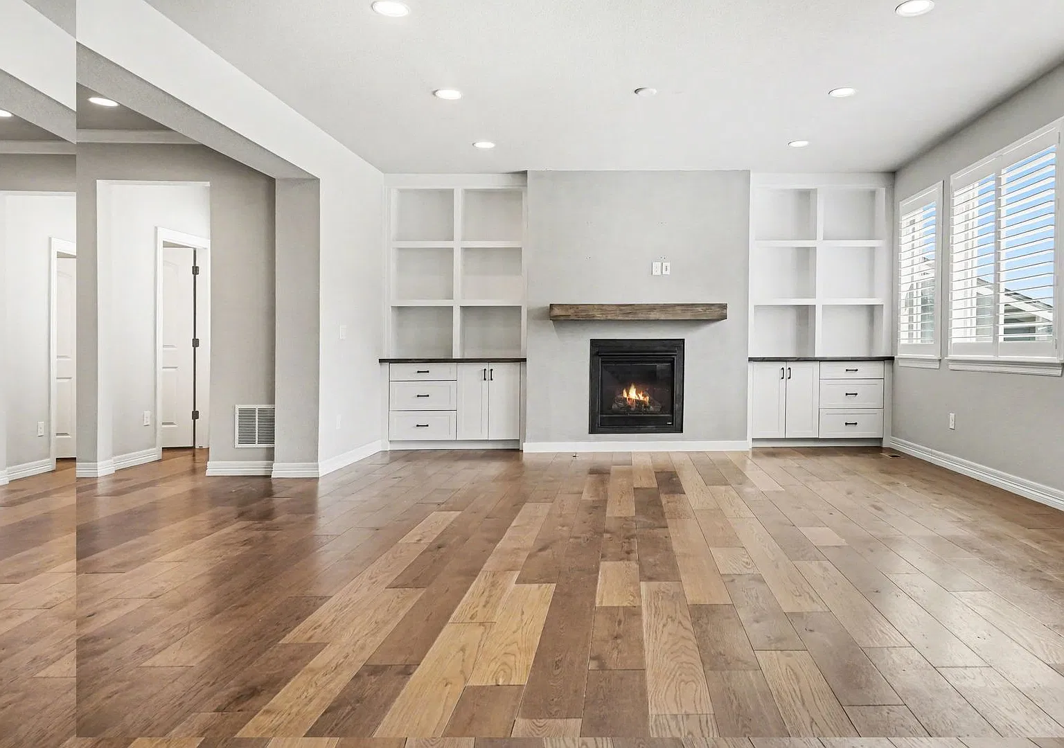 Bright & Spacious 4-Bedroom Retreat with Trails, Solar Energy & Resort-Style Amenities — Photo 3