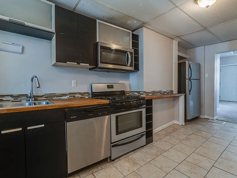 2013 Gregory St S — Photo 4