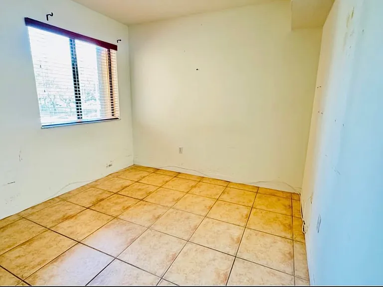 9340 Fontainebleau Blvd #406 — Photo 1