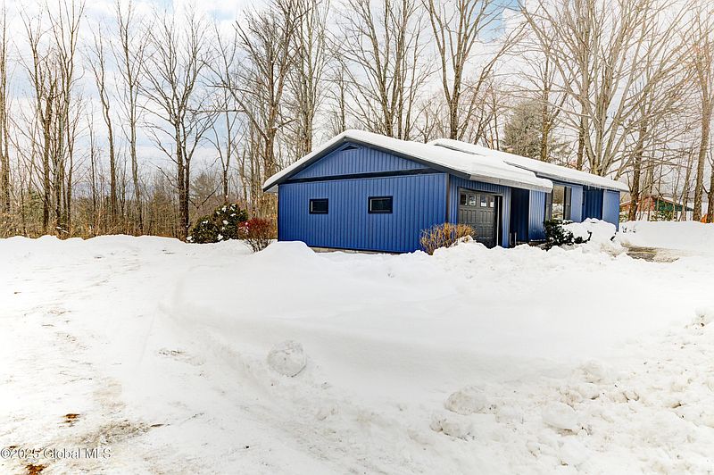 4th image of 39 Woodside Avenue
