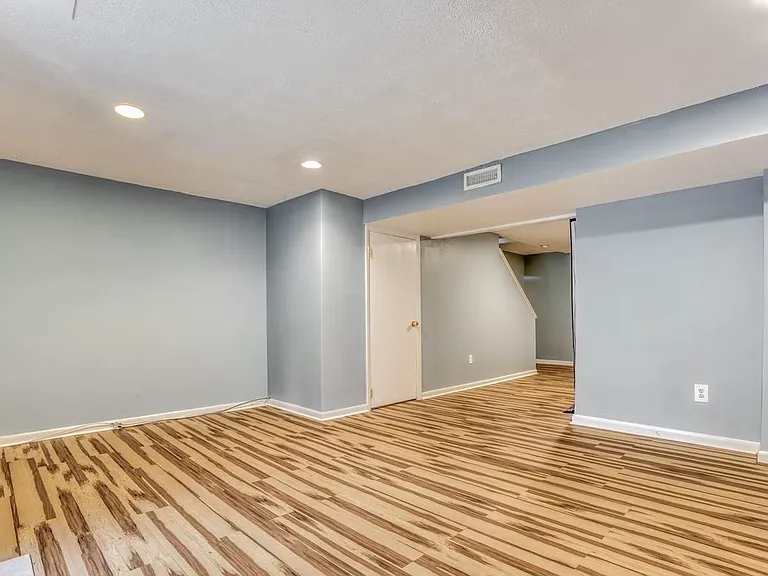 9909 Maidbrook Rd — Photo 28