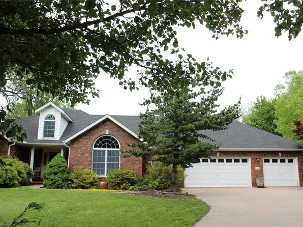 311 Sanders St, Bethalto, IL 62010