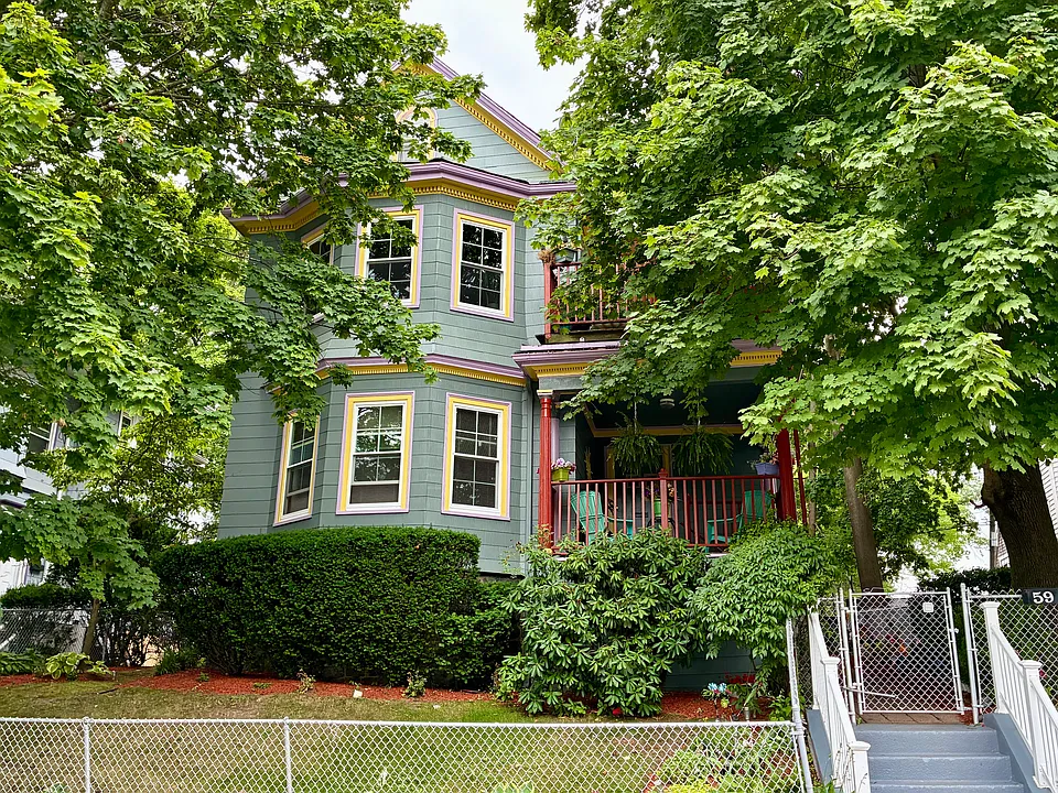 59 Esmond St #1