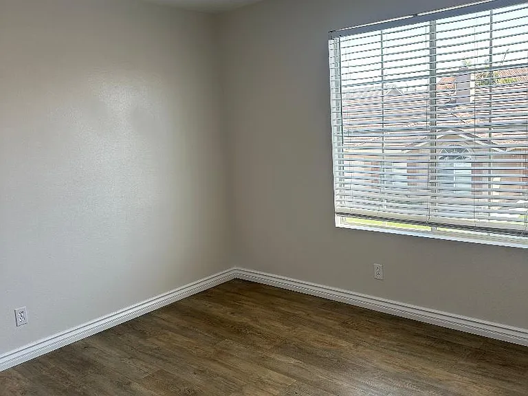 6175 Stonebridge Ave — Photo 7