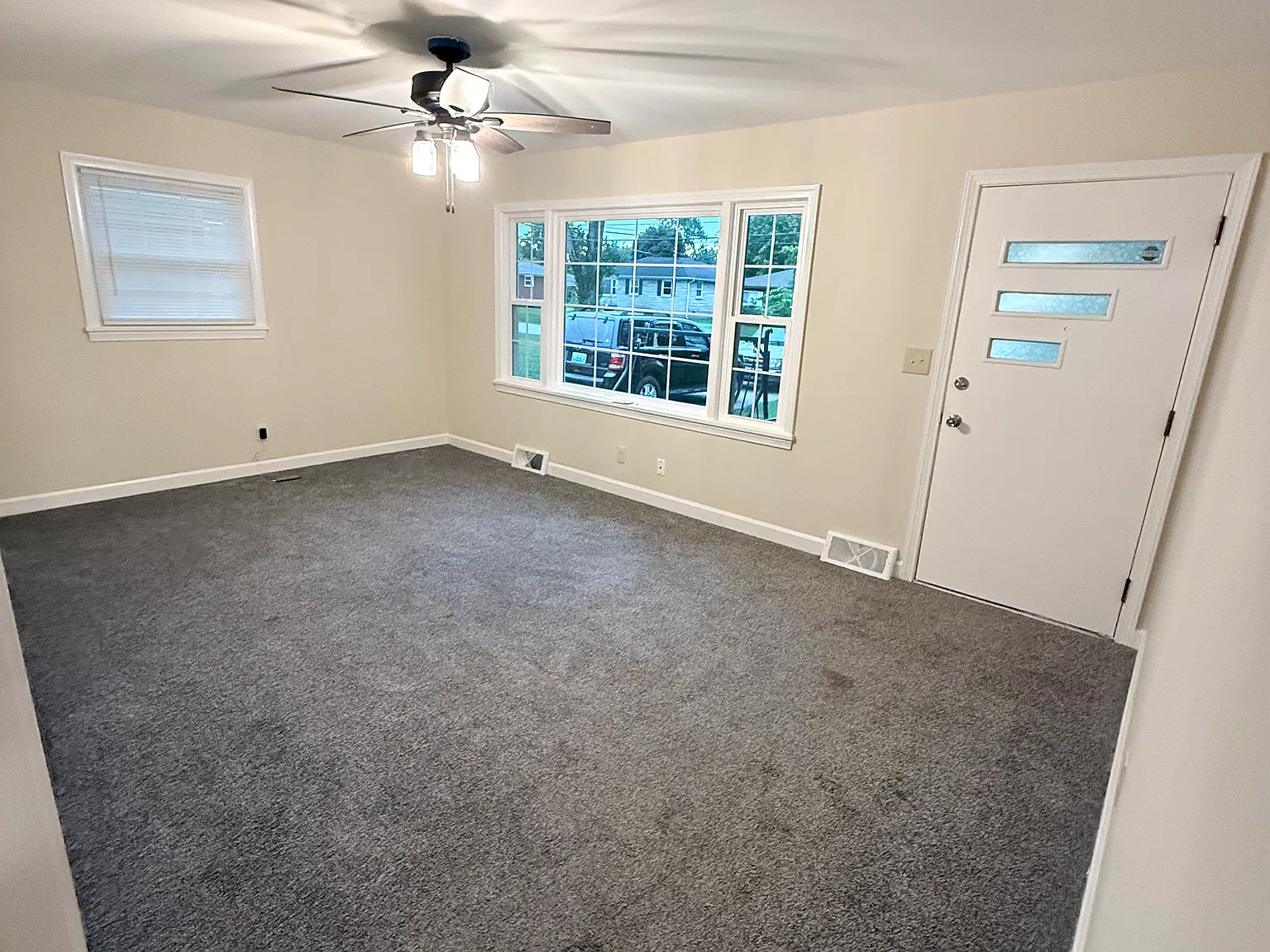 3 bed, 1575 sqft, $1,600 — Photo 3