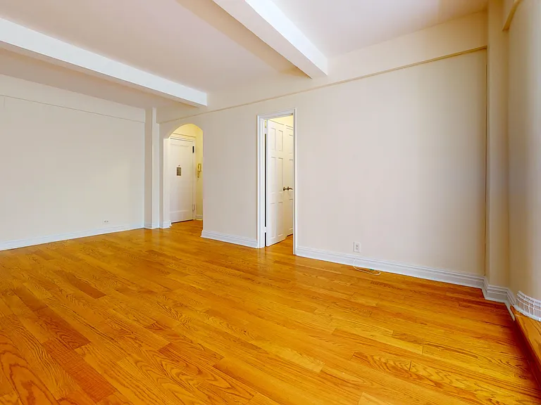 141 E 56th St #3E — Photo 6