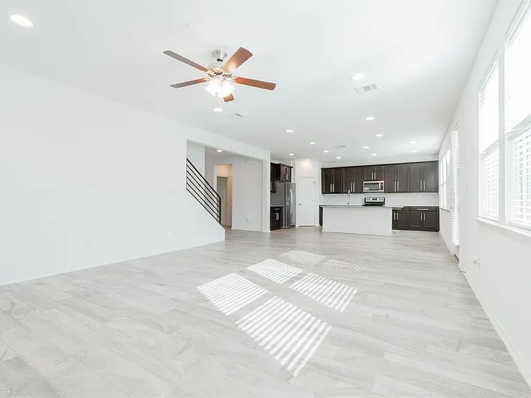 1333 Terrace Vw — Photo 7