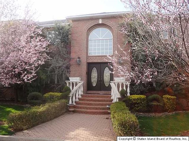 1st image of 51 Palmieri Ln