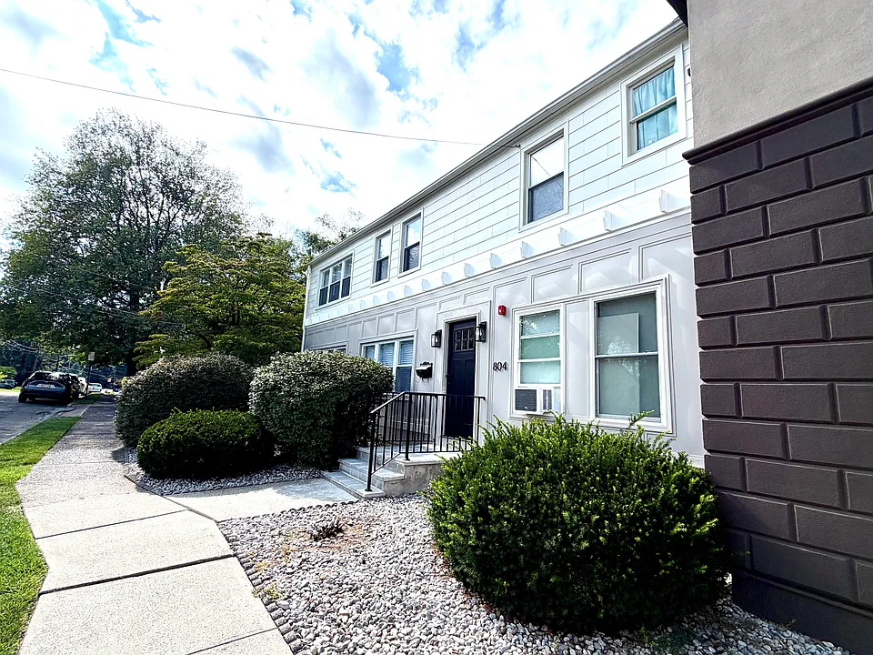 8-04 Saddle River Rd #D