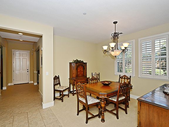 Formal Dining Room and Entry