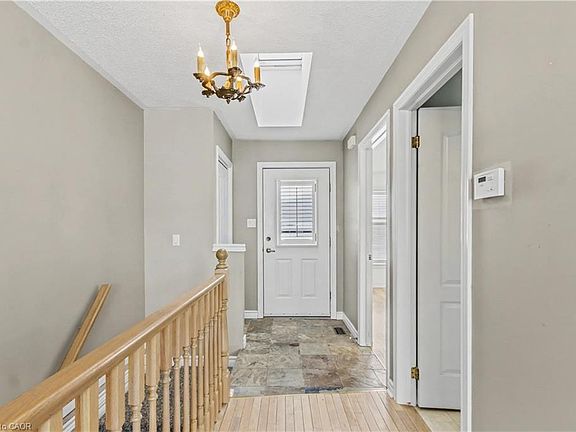 4th image of 175 Fiddlers Green Rd #9