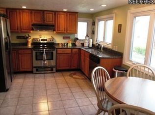 6523 Wallings Rd, Brecksville, OH 44141