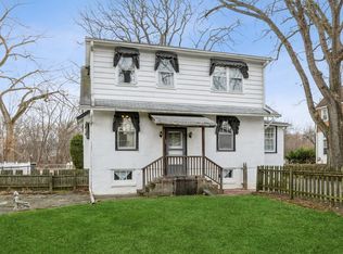 796 Green Bay Rd, Winnetka, IL 60093