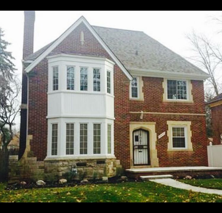 1st image of 18994 Oak Dr