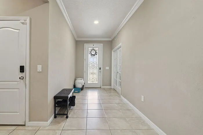 3 bed, 2.0 bath, 2154 sqft, $2,775 — Photo 4