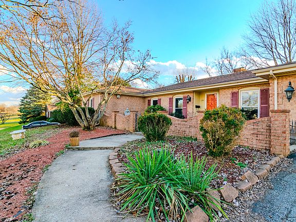 2nd image of 1541 Cantrill Dr